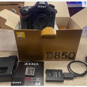 Nikon 850 Camera